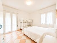 Rose 4 - Carraro Immobiliare - Family Apartments - Bed and Breakfast Lido di Jesolo