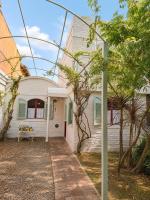CASA MAIPÚ, acogedora y cerca de la Laguna, con pileta - Chambres d'hôtes Chascomus