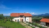 Apartmaji PRI AJHECI - Bed and Breakfast Pristava pri Mestinju