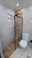 Zweibettzimmer mit eigenem Bad