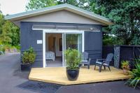 Studio Lit King-Size