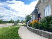 Butterfly Manor - B&B Niagara Falls
