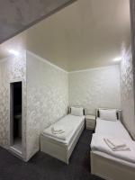 Twin Room with Shower