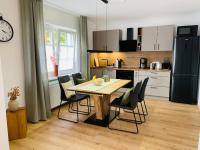 CityNest und Auszeit - Zwei Ferienwohnungen, ein Standort - Ideal für Paare und Familien mit Kleinkind - B&B Schmallenberg