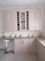 Spacious 4 Bedroom House in Bulawayo Privacy Comfort Await - Chambres d'hôtes Bulawayo