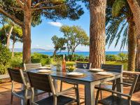 Villa Familiale Pied dans l'eau accès direct à la plage - B&B Cavalaire-sur-Mer