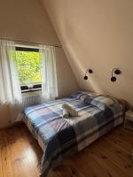Chambre Triple avec Salle de Bains Privative et Balcon