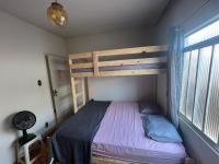 Habitación Cuádruple Económica con baño compartido
