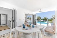 WhitsunStays - The Cyclades - Bed and Breakfast Omeo
