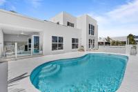 WhitsunStays - The Cyclades - Bed and Breakfast Omeo
