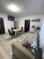 Casa Pietrele Doamnei Garden Apartment - Chambres d'hôtes Câmpulung Moldovenesc