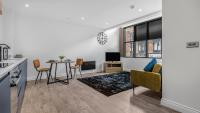 Modern Luxury Apartment in Birmingham Jewellery Quarter Stylish 1 Bedroom Flat with Fully Equipped Kitchen Fast WiFi & Smart TV Walking Distance to Bullring & Birmingham City Centre No 1 - B&B Birmingham
