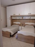 Spazioso appartamento su due piani - B&B Leinì