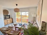 .La Villa Sablaise. Maison avec place de parking au coeur du quartier Arago - Bed and Breakfast Les Sables-d'Olonne