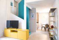 Bezzecca 9 – Design Loft Steps from the Lake - B&B Lecco