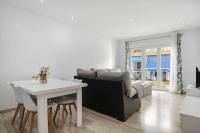 Three-Bedroom Deluxe Apartment