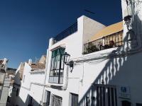 Rainbow House with Castle and Mountain Views - B&B Vélez-Blanco