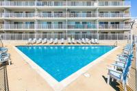 Coastal Condo Retreat Beach Steps & OC View - Bed and Breakfast Ocean City