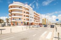 GuestReady - Vibrant flat w/ balcony - Chambres d'hôtes Costa de Caparica