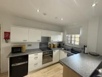 Vibrant City Centre 2 Bedroom Flat - George Street - Ferienwohnung Aberdeen