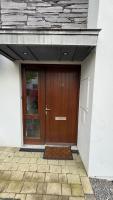 House Sleeps 6 with Parking - B&B Coad