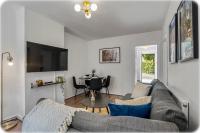 Cosy 1 Bedroom Bungalow w/ Garden in Stepney Green - Ferienwohnung London