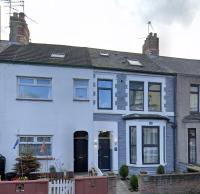 Modern Hideaway Sleek 2BR Apartment Private Garden Views - Chambres d'hôtes Cardiff
