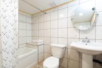 Chalet Brise du Nord with Private Spa and Pool Table & Games - B&B Chertsey