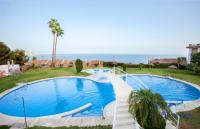 Boho Beach Apt Pool Gardens - Ferienwohnung La Herradura