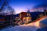 Family Cabin Retreat, Hot Tub, Decks & Fire Pit - B&B Gatlinburg