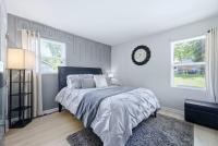 Uptown 3BR Oasis - Ice Bath, Firepit, Private Yard - B&B Charlotte