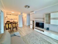 Marina Pearl Luxury Riverside Apartment with parking and terrace - Chambres d'hôtes Budapest