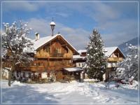 Ferienhof Kohler - B&B Fügen