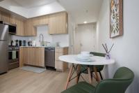 Prime Beach Location | Free Garage Parking - B&B Los Angeles