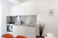 Deluxe One-Bedroom Apartment with City View