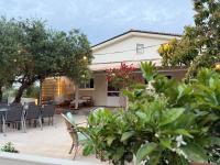 Bantaló Family Home - Chambres d'hôtes Raches