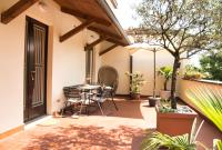 Unika House – Lecco Nest with Green Terrace - B&B Lecco