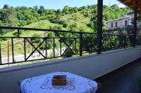 Old Bridge Guest House - Ferienwohnung Gjirokastra