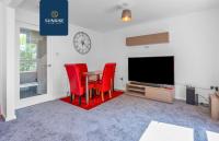 Springhill Townhouse - 3 Bedrooms, Great Views, Newly Refurbished, Free Parking, Free Wifi, River View, Dock, Eden Views, Fully Equipped, RELOCATION FAVOURITE by SUNRISE SHORT LETS DUNDEE - B&B Dundee