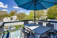 1 Mi to Head's Beach! Nautical Family Retreat - B&B Jamestown