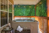 2 Mi to Parkway Hot Tub No Steep Roads - Bed and Breakfast Pigeon Forge