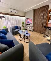 Aesthetic Fireplace 1 bed Apartment in F10 - Perfect for Solo Travelers - Ferienwohnung Islamabad