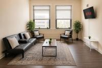 Cozy Playhouse Sq Loft Near Clinic & CSU - B&B Cleveland