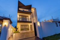 Luxe Smart Villa, Pool, Backup Power, Concierge - B&B Accra