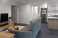 4BR Home with Outdoor Dining, BBQ & Movie Room - B&B Armidale