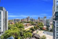 Chic 2 Bedroom Close to Eaton Centre - Chambres d'hôtes Toronto