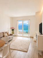 Lake View Apartament 39 - Free Parking & Terrace - B&B Cadegliano Viconago