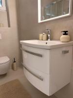 Grand Romansa - a new apartment, walking distance to the beach - B&B Zara