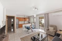Moschato-Niarchos modern apartment - Bed and Breakfast Piraeus