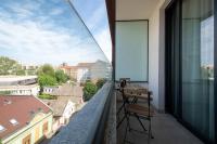 Bella Retreat - Apartment with private parking - B&B Novi Sad